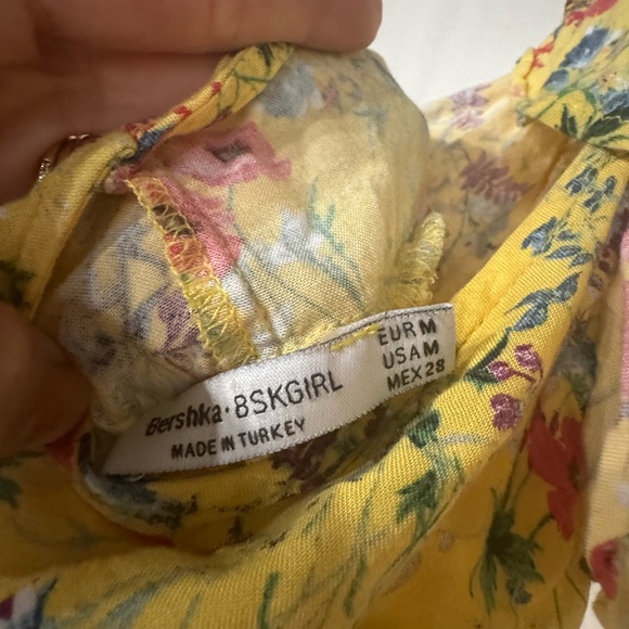 Button down Ruffled Bershka Romper - Picture 3 of 3